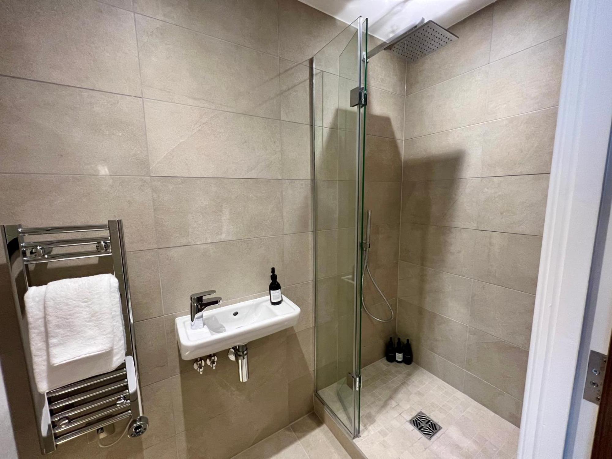The Midnight Garden Escape At Ryedale House Apartment ยอร์ค ภายนอก รูปภาพ